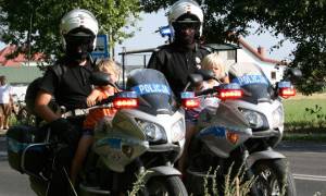Bezpieczne wakacje z policją