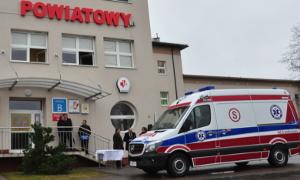 Nowa karetka poświęcona i gotowa do działania