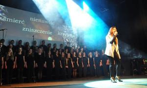 Koncert młodych, pięknych i rozśpiewanych
