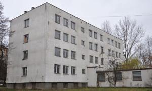 Mieszkańcy apelują, radni głosują, a mieszkań ciągle nie ma