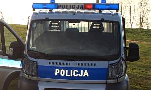 Najechał na leżącego na jezdni. 78-latek nie żyje