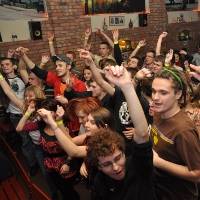 Raggamuffinowy Ogień w Klimatach
