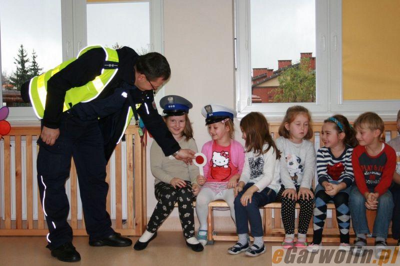 Policja z wizytą w „Małym Europejczyku”