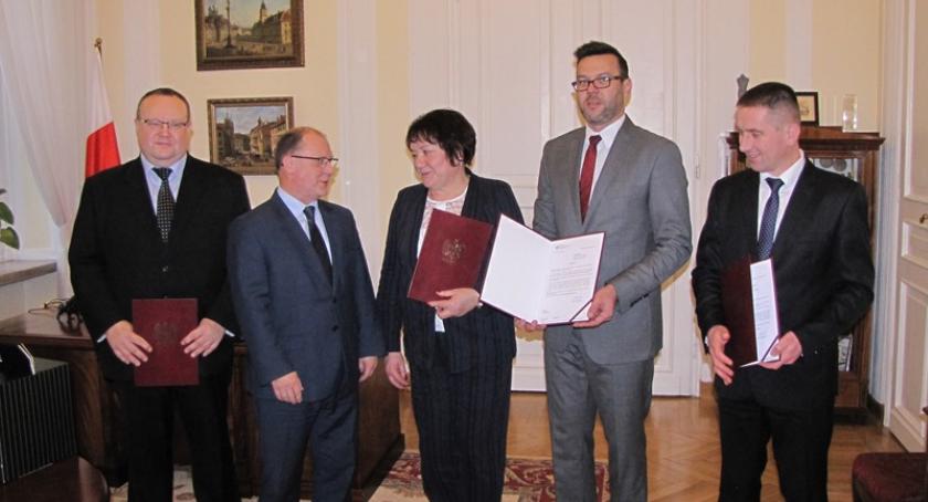 Jest promesa na odbudowę drogi w Sokolnikach