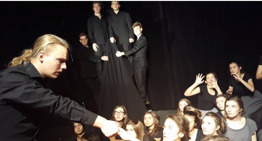 Rękawiczka i Czarownice z Salem w Teatrze Polskim
