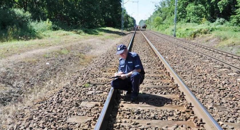 Kradli elementy torów – zostali przyłapani na gorączym uczynku