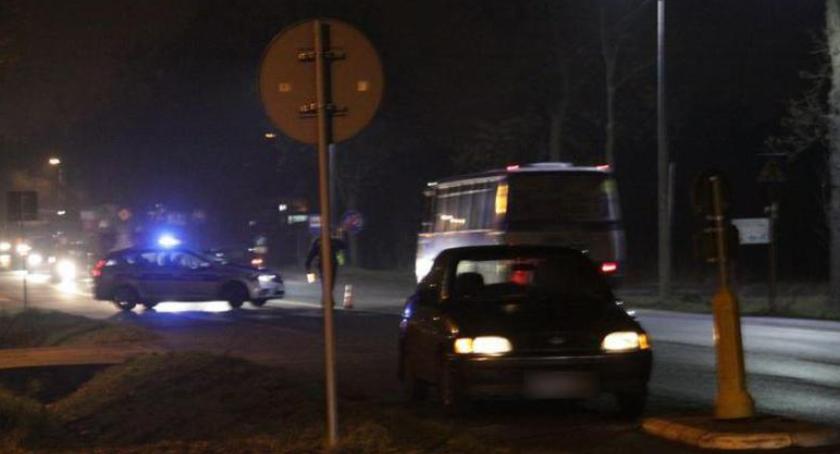 Puznówka – Autobus uderzył w forda, a ford w opla