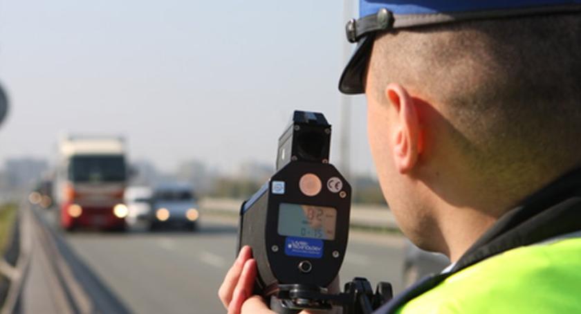 Policja w Garwolinie ma nowy miernik prędkości – kierowcy tracą prawa jazdy