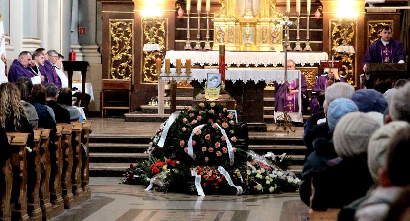 Pożegnali Dzidkę – Bogumiła Szeląg poświęciła życie dla ludzi i krzyża