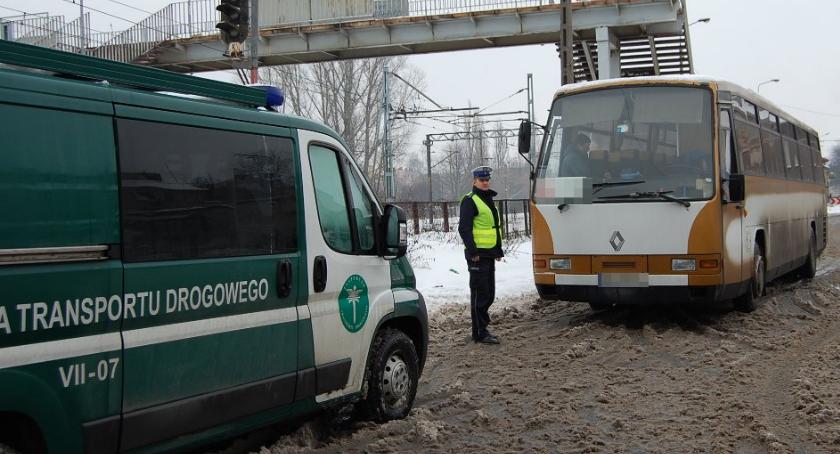 Skargi na komunikację zastępczą – Mandaty i zatrzymane dowody rejestracyjne