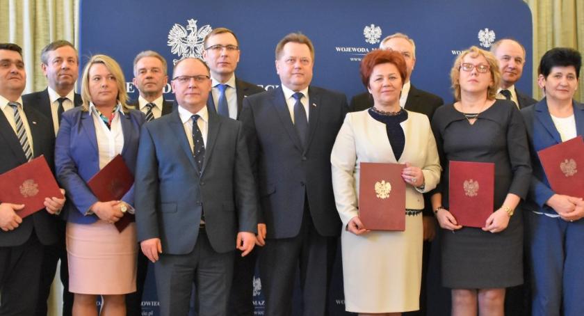 Blisko 2 mln zł na remonty i odbudowy dróg i mostu