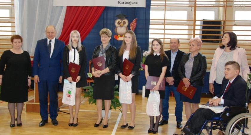 Abiturienci odebrali świadectwa