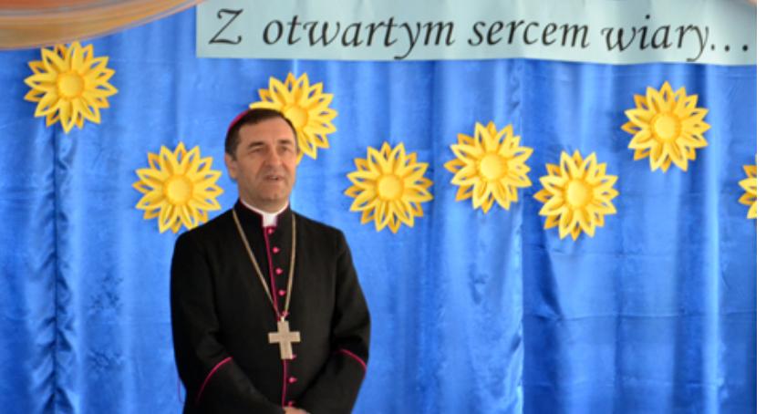 Biskup Piotr Sawczuk odwiedził Borowie i Puznówkę
