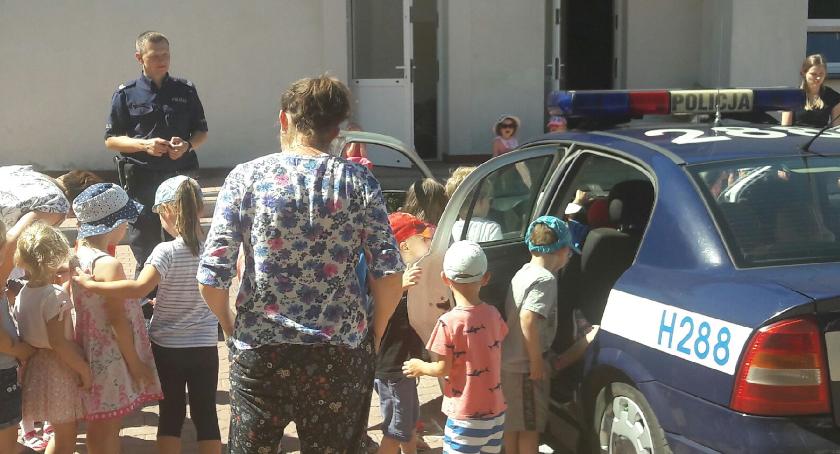 Policjanci spotkali się z najmłodszymi