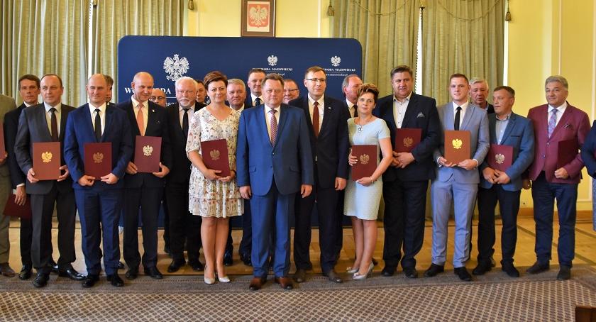 Blisko 3,5 mln zł na przebudowę i remonty zniszczonych dróg oraz mostu