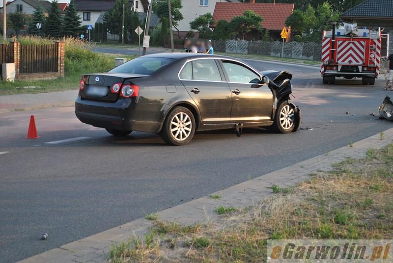 Pijany kierowca doprowadził do zderzenia z volkswagenem