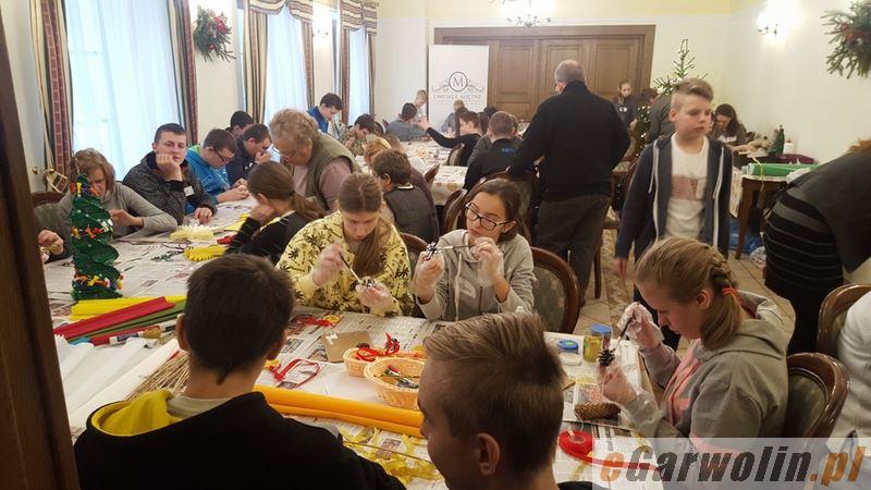 Świąteczna tradycja łączy pokolenia w Miętnem   