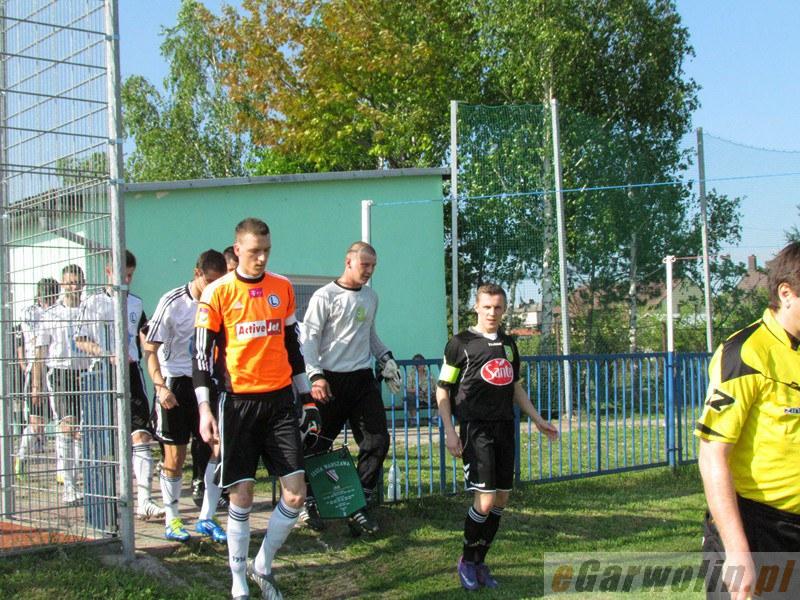 Zryw nieznacznie uległ młodej Legii