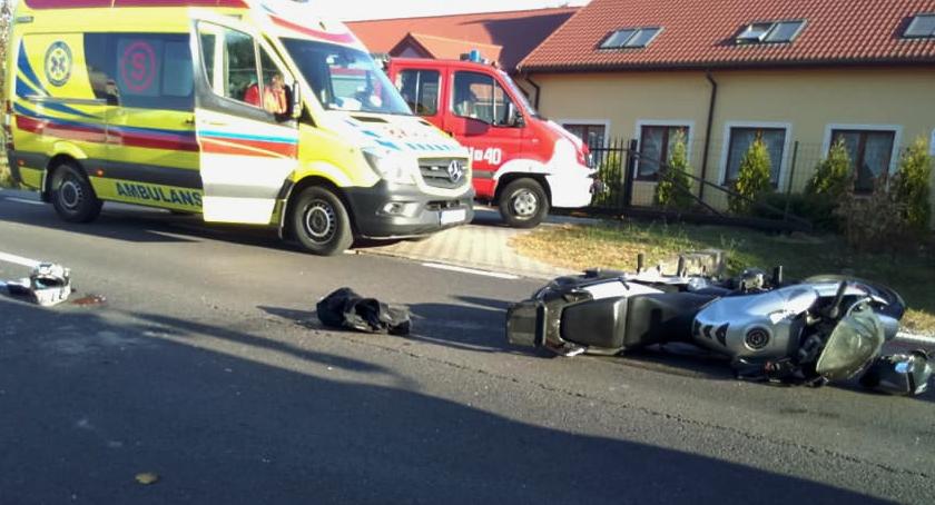 Wypadek w gm. Wilga – zderzenie osobówki z motocyklem