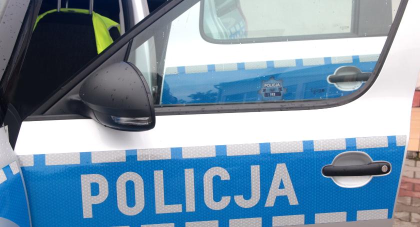 Zatrzymali samochód i zabrali pijanemu kierowcy kluczyki