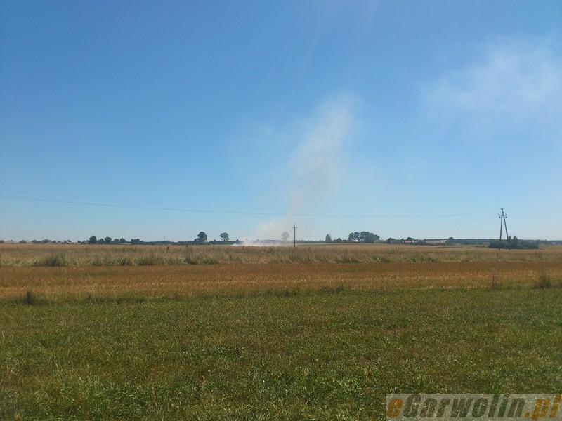 Pożar słomy i szybka reakcja straży