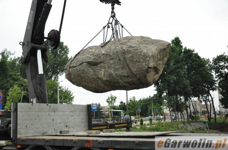 Burmistrz Garwolina wmurował akt erekcyjny pod park 