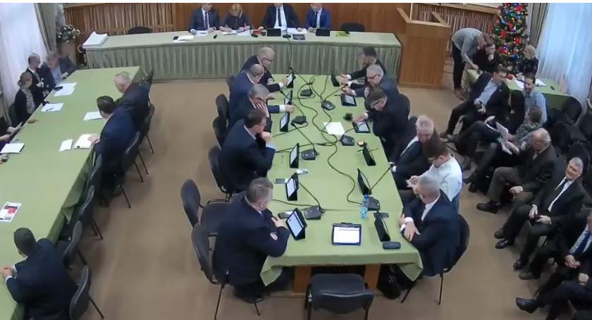 Na żywo – uchwalają budżet Garwolina