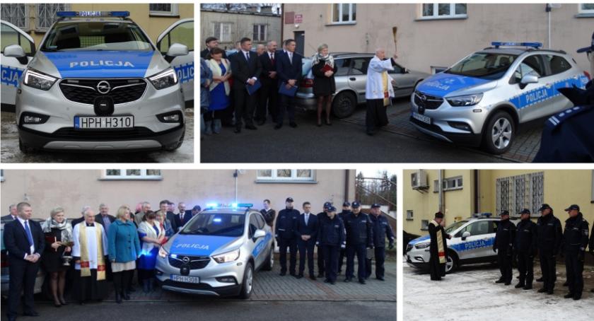 Nowe radiowozy pod choinkę