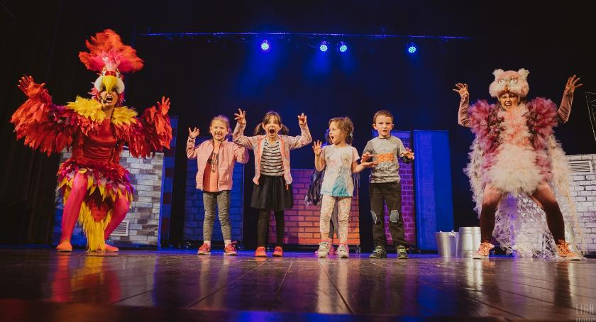 Skrzydlaty odlot Teatru Kultureska – trwa sprzedaż biletów