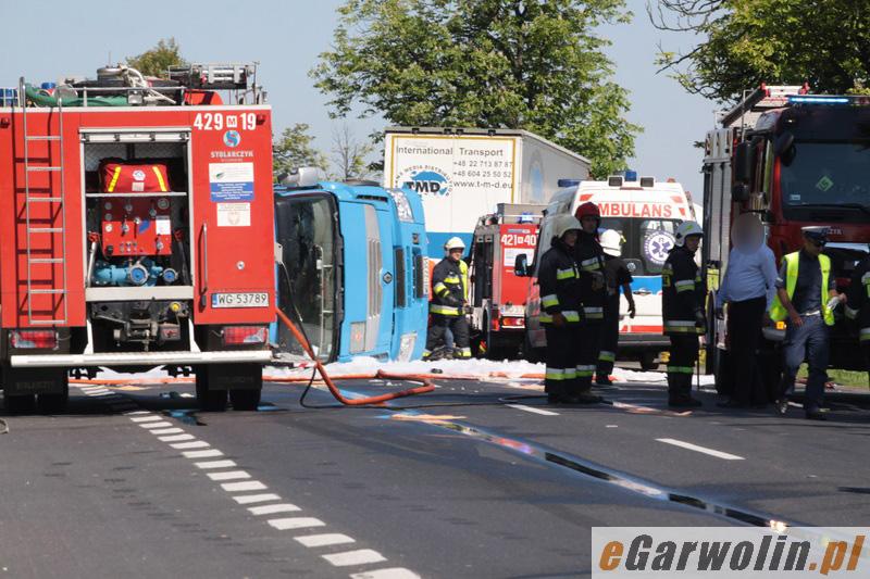 Karambol na DK 17. Zderzenie 5 aut. Są ranni