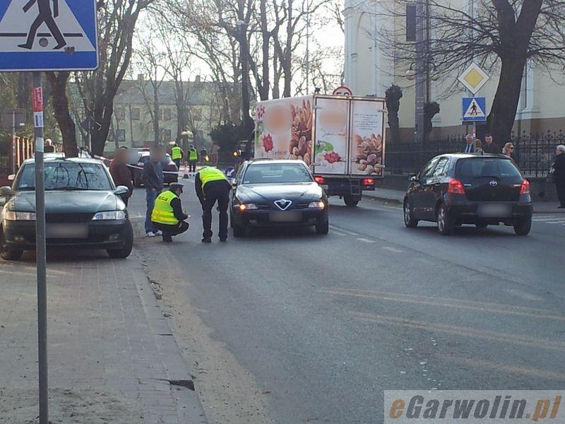Potrącony w centrum Garwolina pieszy nie żyje 