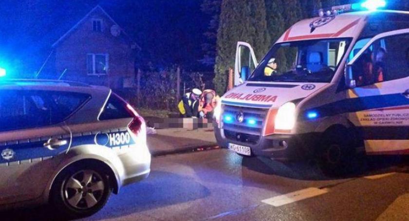 Wypadek na DK17 – potrącenie pieszego w Puznówce
