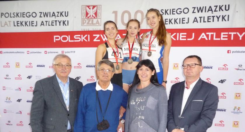 Julia Biernacka halową wicemistrzynią  Polski!