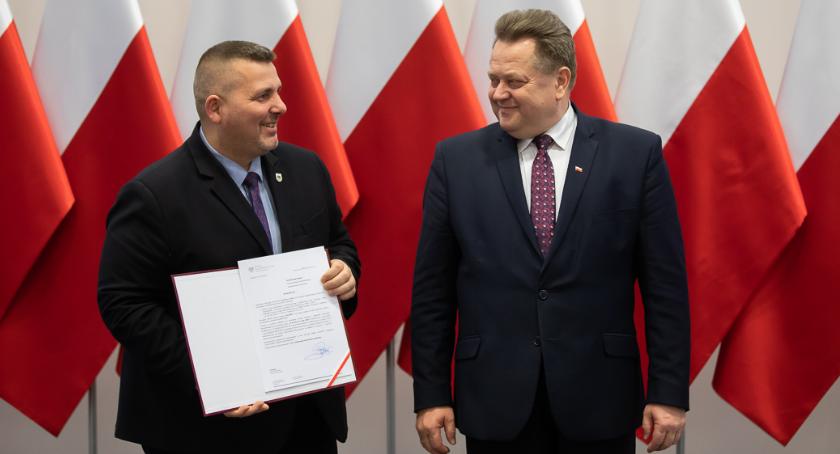 Wyremontują drogę i most – ponad 1,5 mln zł dla powiatu