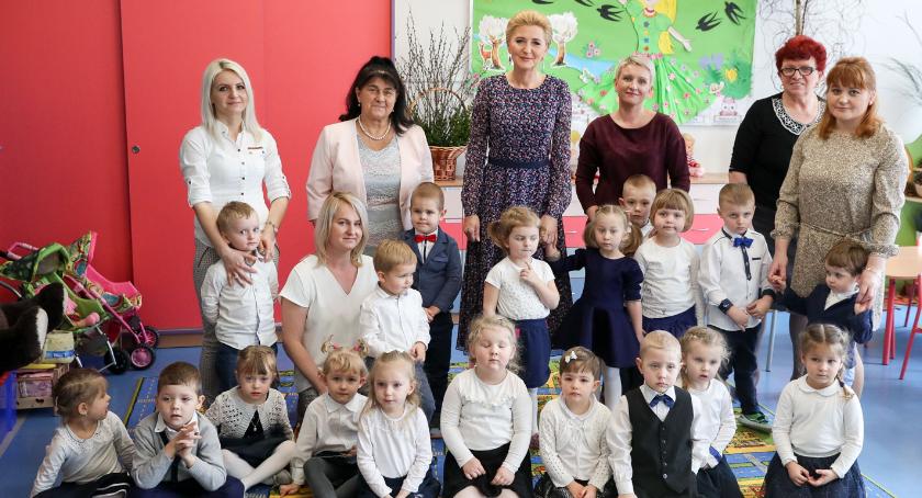 Pierwsza dama Agata Kornhauser-Duda w przedszkolu w Sobolewie