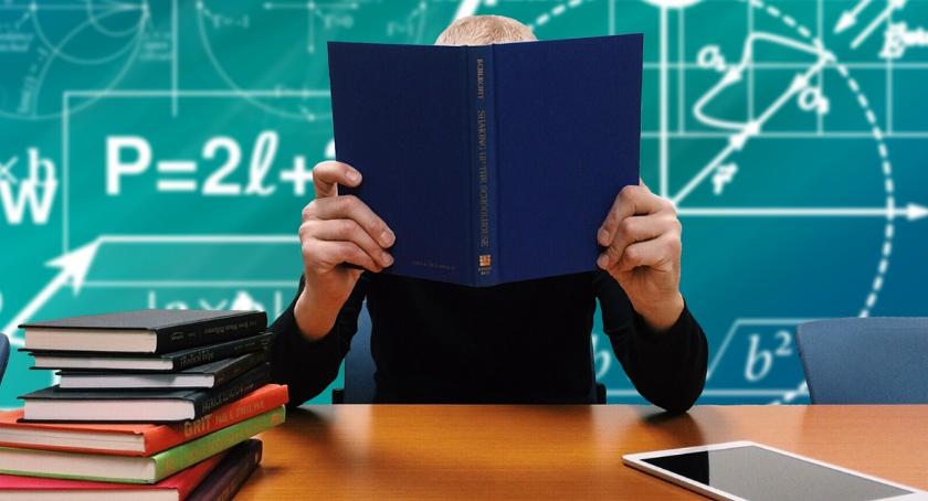 Uczelnie w Warszawie zapraszają przyszłych studentów na dni otwarte