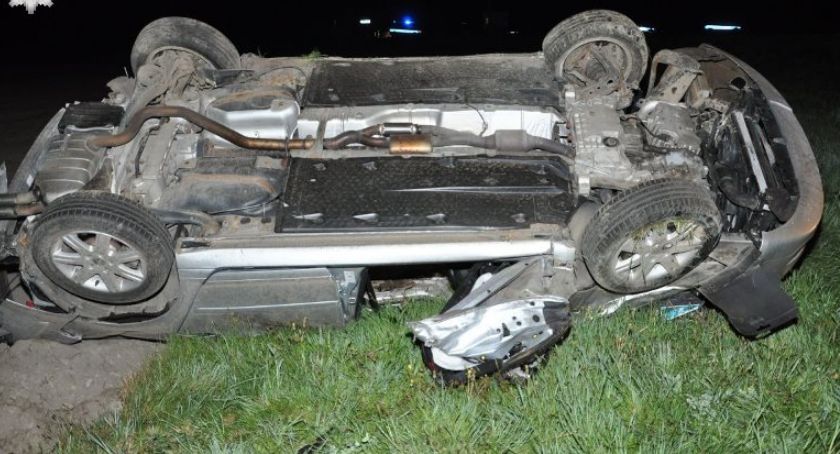 Tragiczny wypadek w Kłoczewie. Nie żyje 21-latek z naszego powiatu