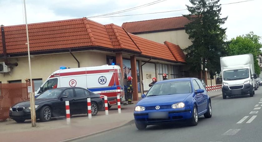 Wypadek – potrącenie na chodniku – piesza w szpitalu