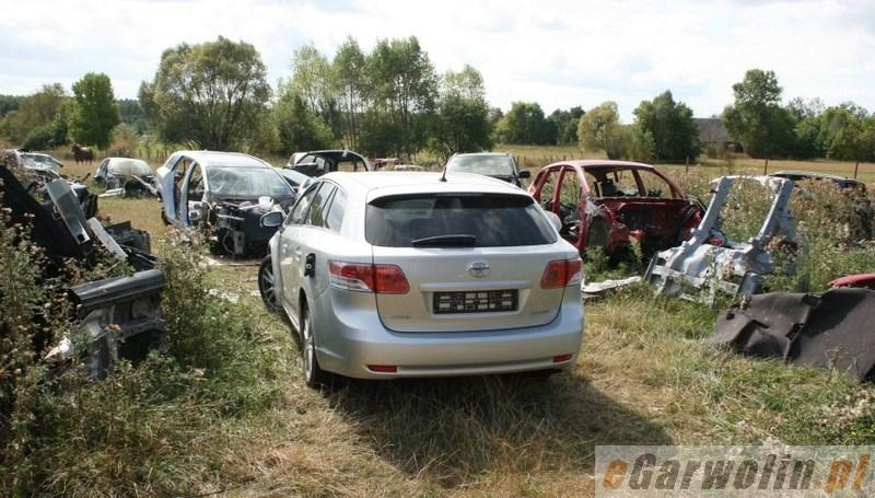Zlikwidowali dziuplę, odzyskali skradzioną toyotę, zabezpieczyli broń i amunicję