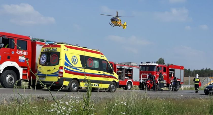 Śmiertelny wypadek na DK 17 – Motocyklista zmarł w szpitalu – Droga zablokowana