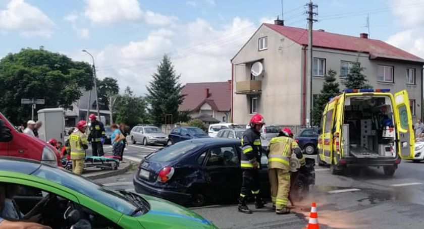 Zderzenie trzech aut na Staszica