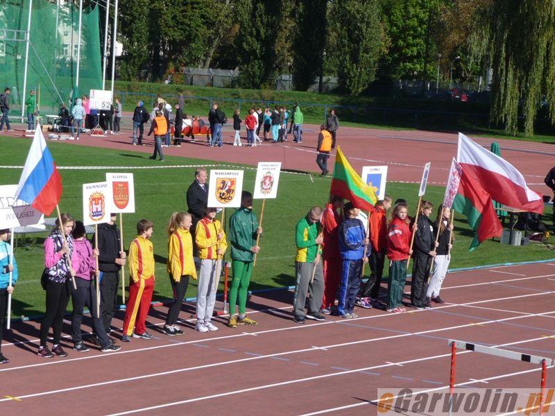 Uczniowie z Woli Rębkowskiej z medalami