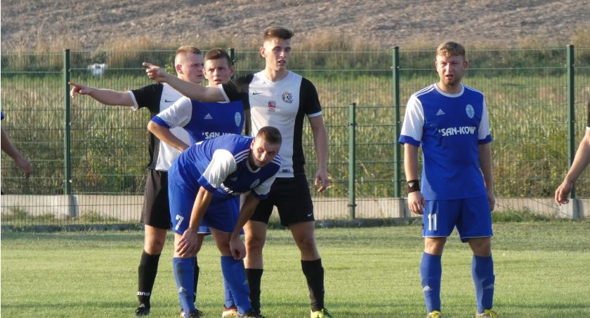 Jak typuje mecze od IV do Klasy B Robert Całka, napastnik Sępa Żelechów?