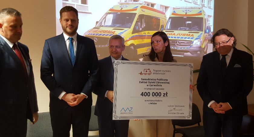 400 tys. zł  na zakup nowej karetki 