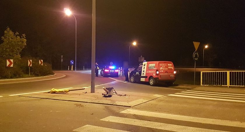 Z ponad 3 promilami za kierownicą – Kolizja na rondzie w Mierżączce