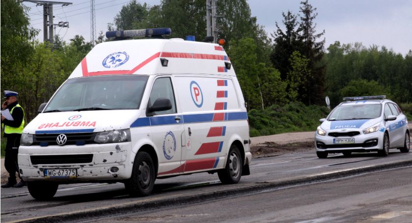 Potrącił pijanego mężczyznę i uciekł – Poszukiwani świadkowie wypadku