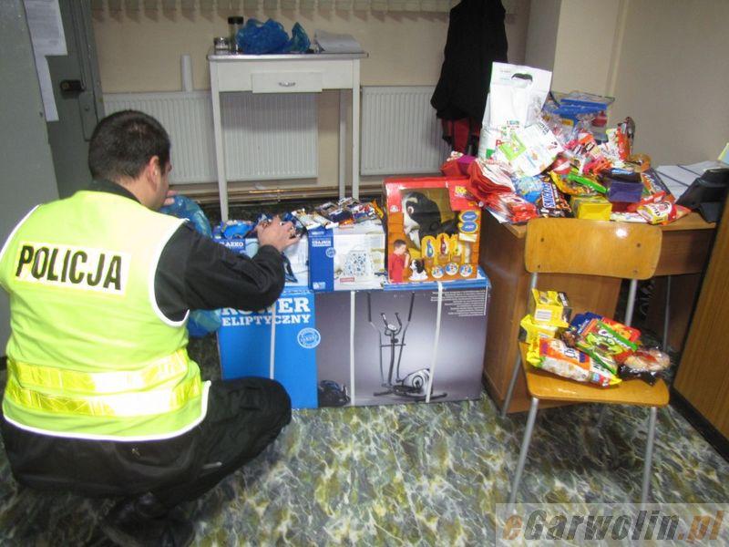 Okradał market. Został zatrzymany. Policja odzyskała mienie