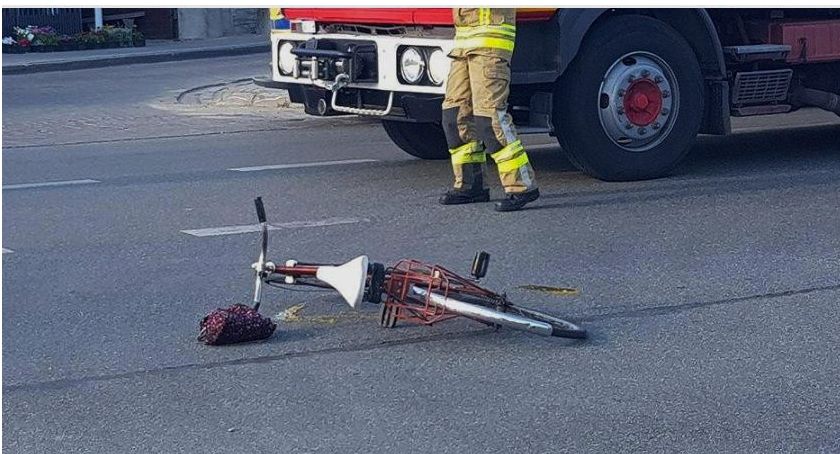 Niespokojny poranek na drogach – Dwa potrącenia rowerzystów i kolizje