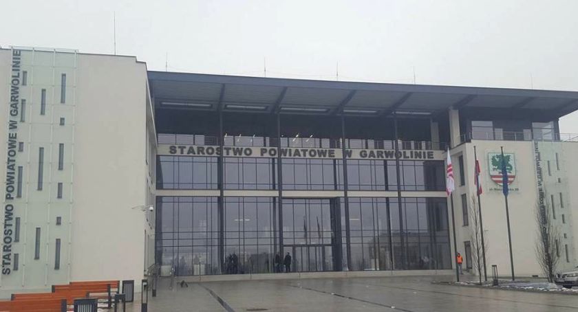 Wypowiedzenie po 20 latach pracy – Kto zastąpi Monikę Makarewicz?