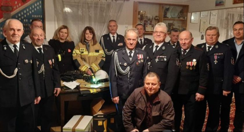 Nowe mundury dla OSP Zawady